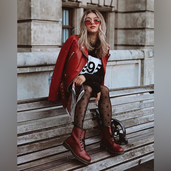 DR. MARTENS WOMEN’S 1460 SMOOTH LEATHER LACE UP BOOTS COLOR: CHERRY RED SIZE: 8 - Picture 15 of 16